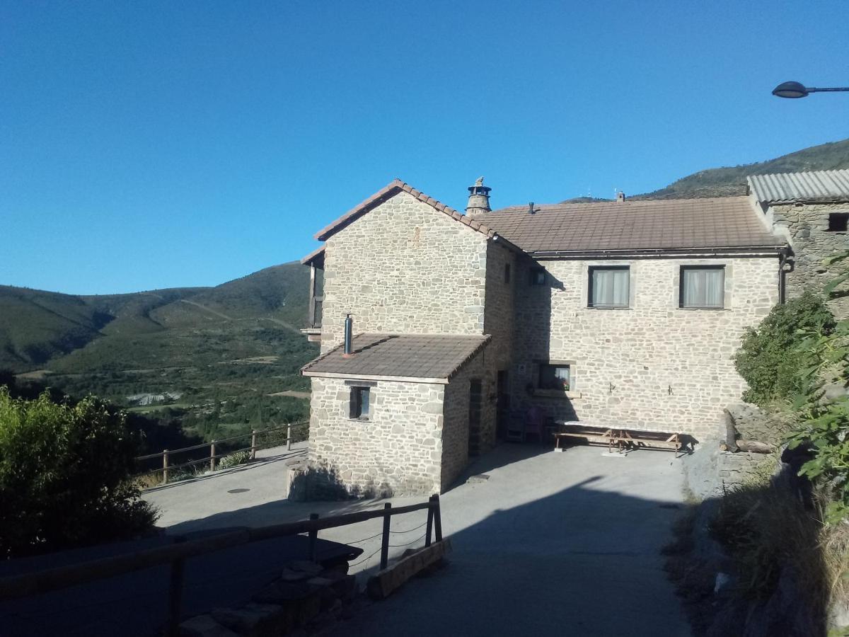 Casa Rural Lo Ferrero Hostal Belsué Exterior foto